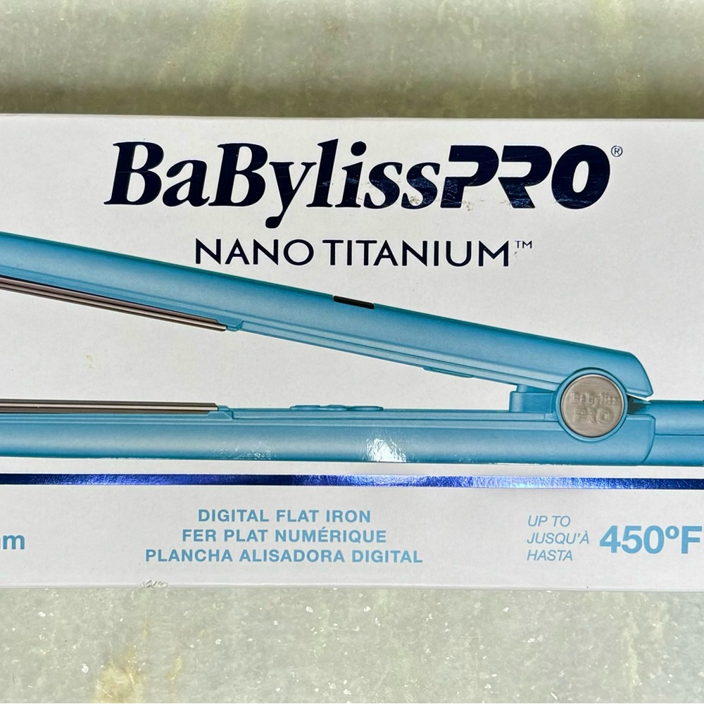 BaBylissPRO Nano Titanium Flat Iron - Blue